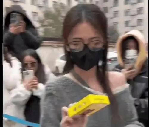 娱乐吃瓜爆料素材图,吃瓜群众视角下的明星幕后故事